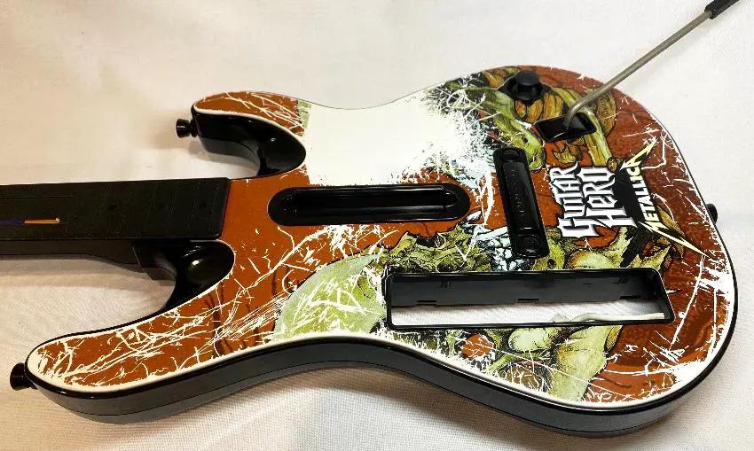 Controller | Nintendo Wii | Guitar Hero Metallica Guitar Game Controllers Controllers & Attachments Nintendo