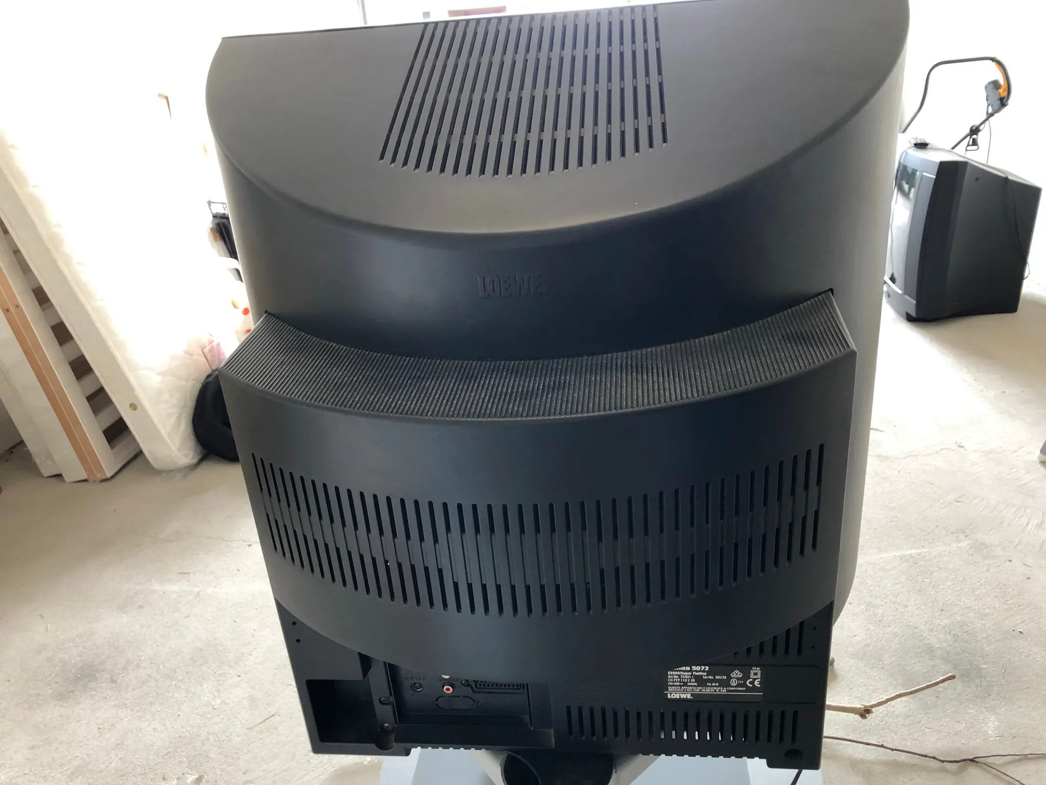 TV | CRT | Loewe Calida 5072 E3000 RGB SCART Uncategorized RetroSales.com.au