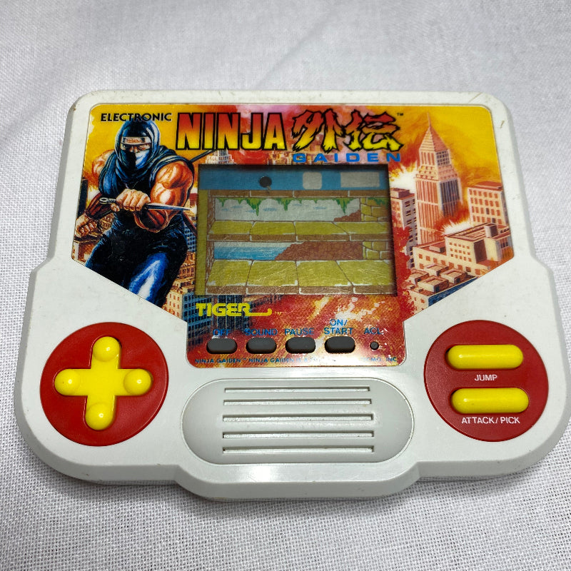 Console | TIGER Electronics | Ninja Gaiden Handheld